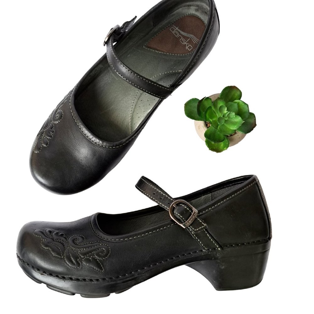 Dansko Savanna Floral Embossed Mary Jane Clogs in Black Leather Size 42